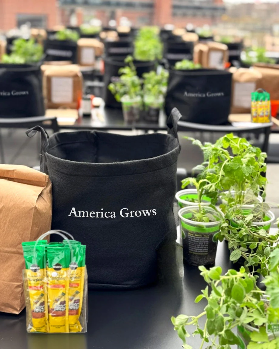 America Grows Garden Kit - Image 3